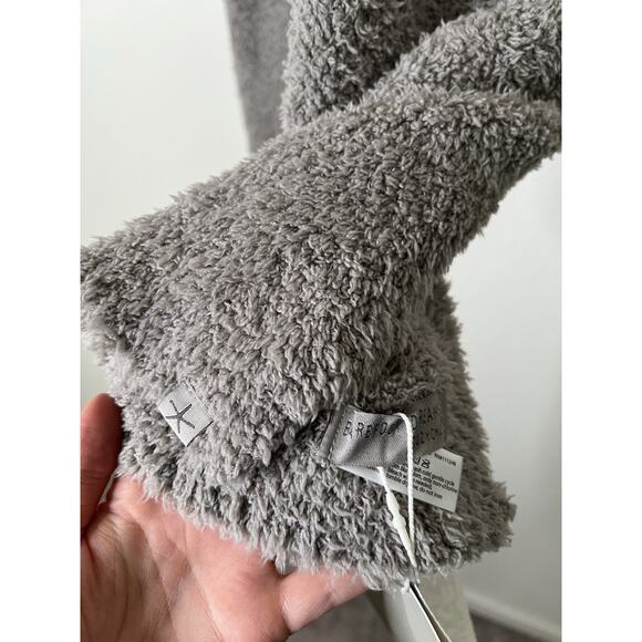 NWT Barefoot Dreams Gray Scarf - Picture 3 of 4